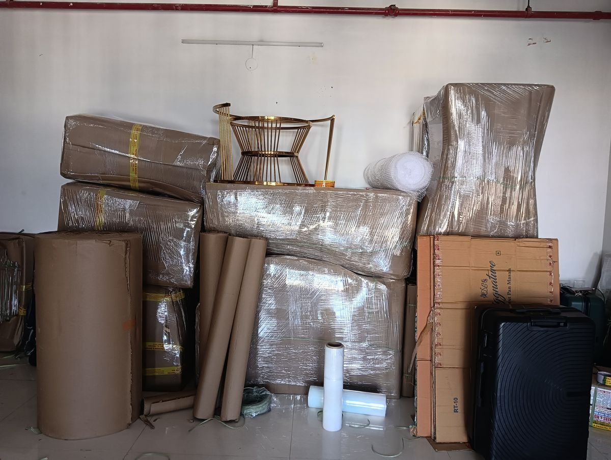 Direct Loading Cargo into Container Trucks