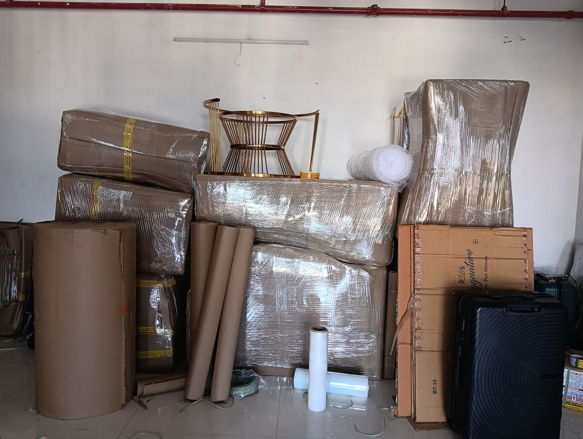 Direct Loading Cargo into Container Trucks
