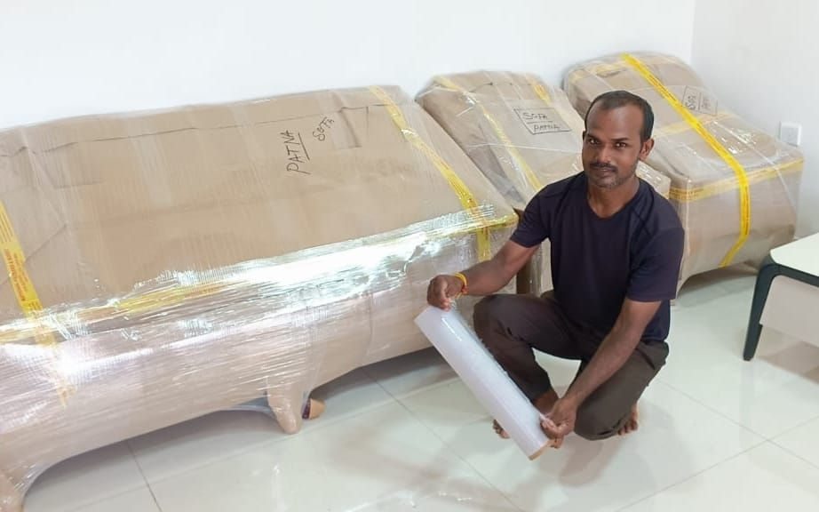 Multi-Layer Cushion Packing for Sofa Relocation